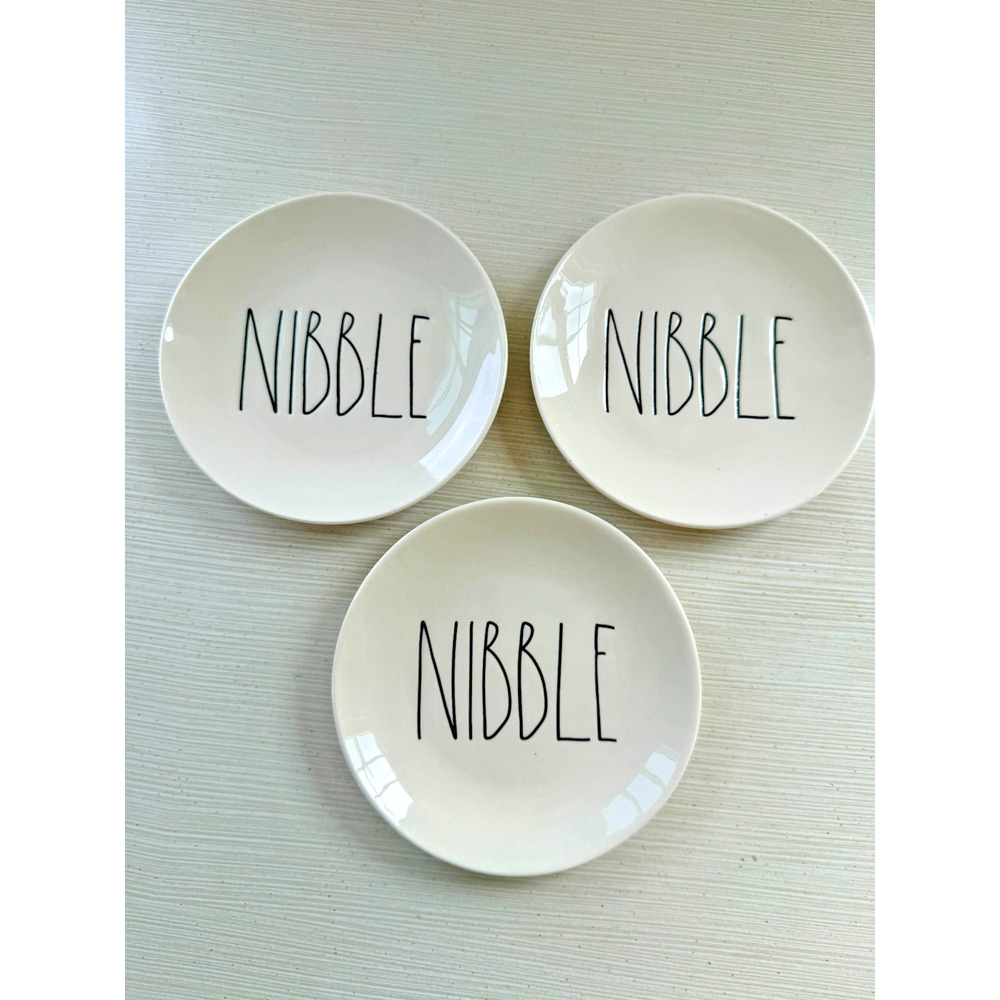 RAE DUNN Set of 3 'NIBBLE' Plates Artisan Collection by Magenta 6" Diameter Farm